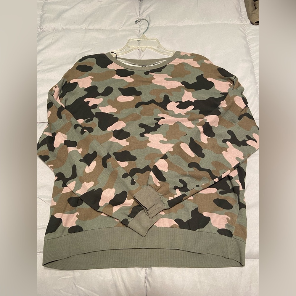 Camo Long sleeve